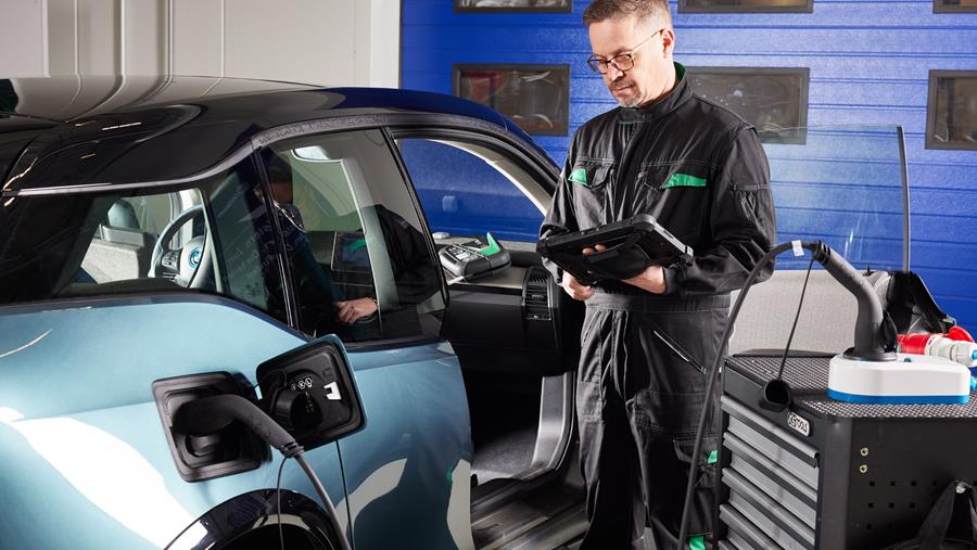 Hella soutient la transition vers la mobilité électrique