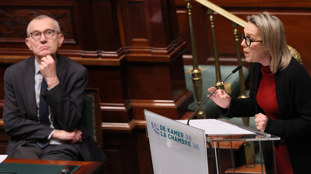 Vandenbroucke verwijt PS "schandalige desinformatie" over sluiting van ziekenhuizen