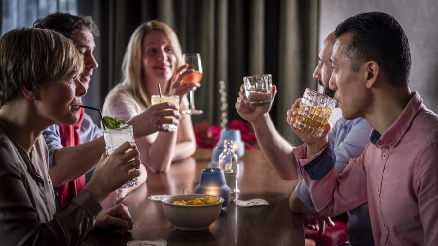 Zo speel je in op de premiumtrend bij sterke dranken