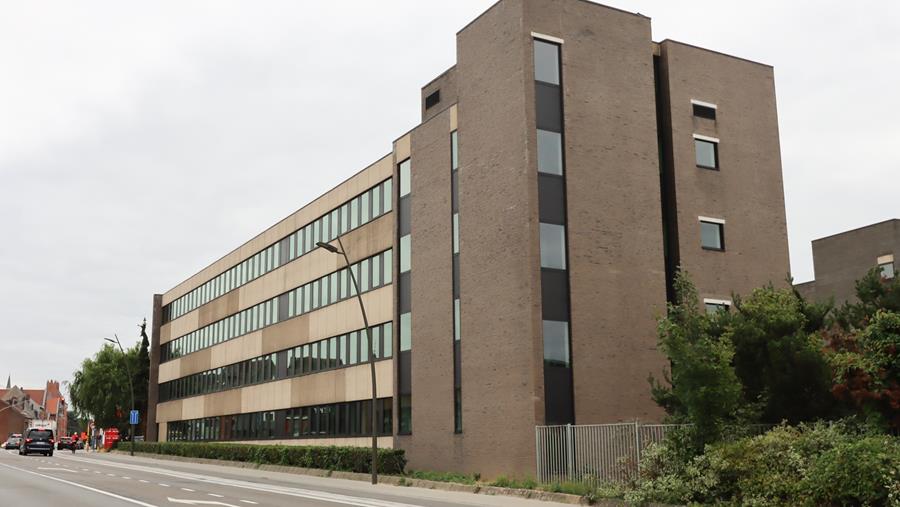 Regie der Gebouwen centraliseert verschillende diensten in gerenoveerd gebouw