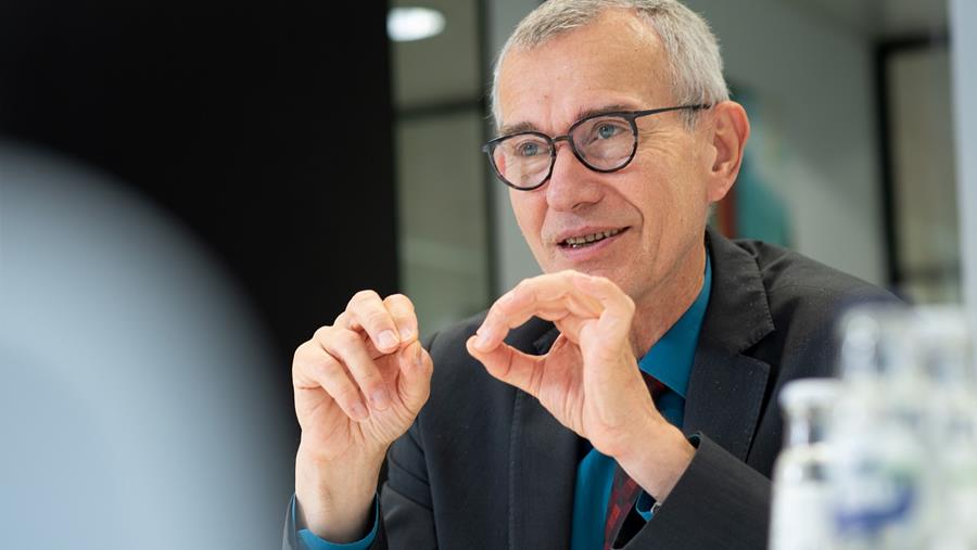 Frank Vandenbroucke promet une enquête après le viol d'une mineure en psychiatrie