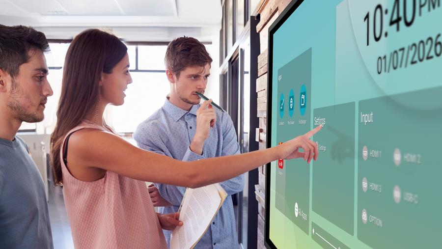 Sharp présente de nouveaux écrans interactifs à l'ISE de Barcelone