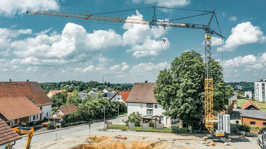 Des grues à montage rapide intelligentes avec une portée et une sécurité accrues